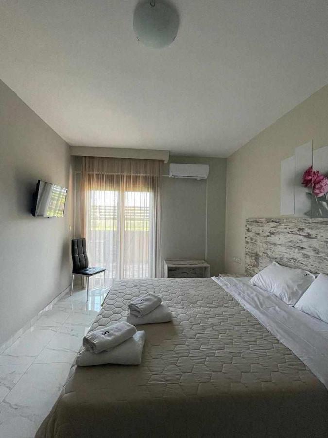 Sinodinos Deluxe Apartments Afytos Eksteriør bilde